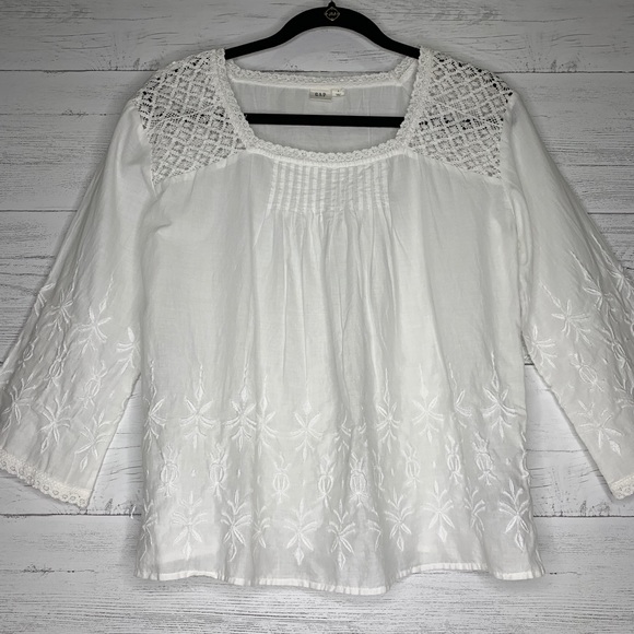 GAP Tops - Gap White Cotton Blouse